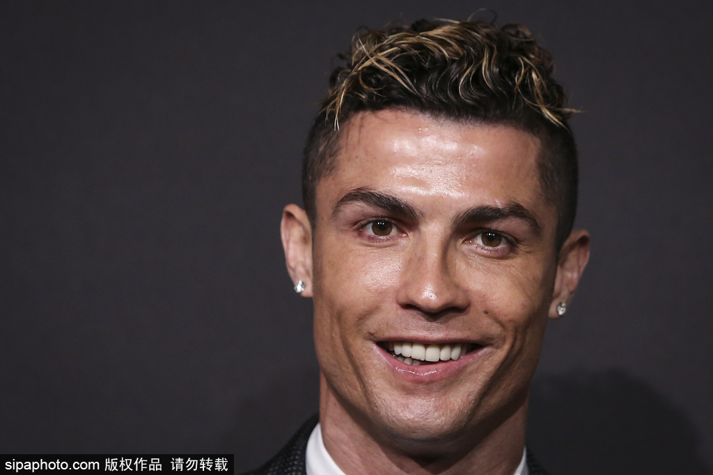 和克罗斯依 和克罗斯依