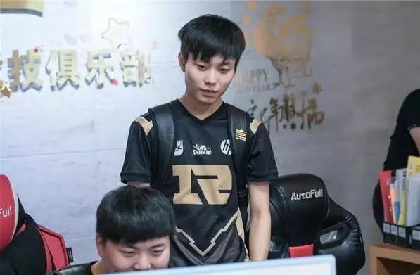 用弃牌与控 用弃牌与控